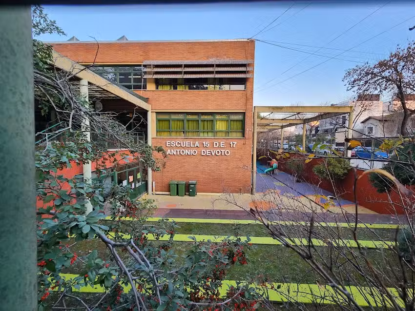 Escuela N.&ordm; 15 &ndash; Antonio Devoto