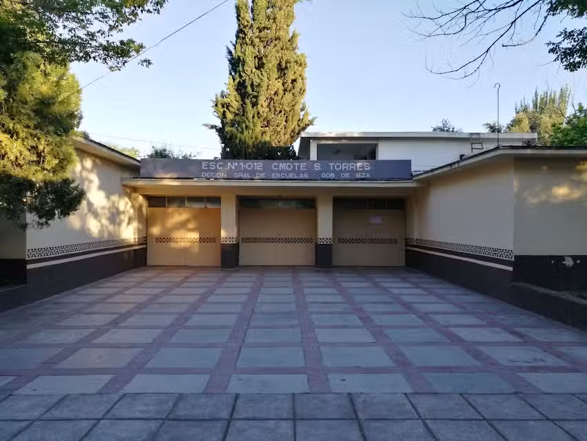 Escuela N&deg; 1-012 Comandante Saturnino Torres