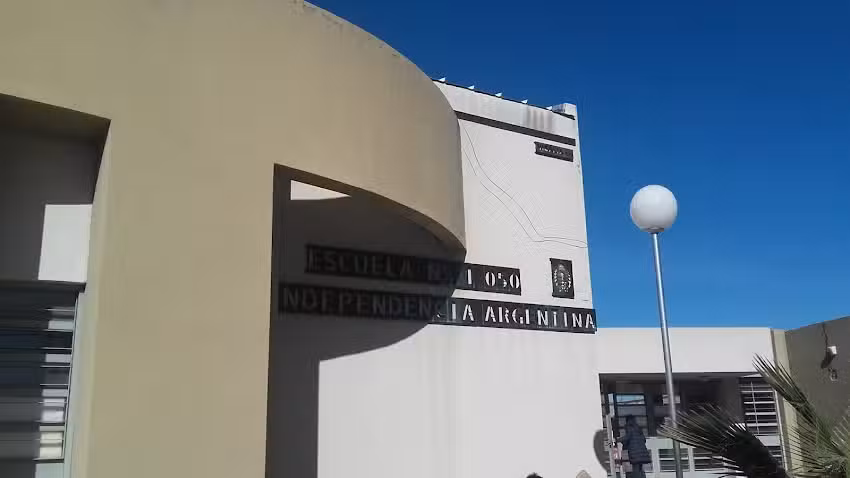 Escuela N&deg; 1-050 Independencia Argentina