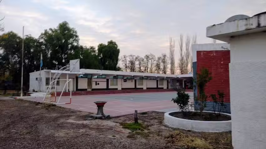 Escuela N&deg; 1-253 Domingo D&acute;Angelo