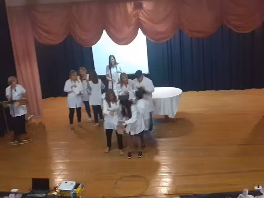 Escuela N&deg; 1-270 Rodolfo Isel&iacute;n