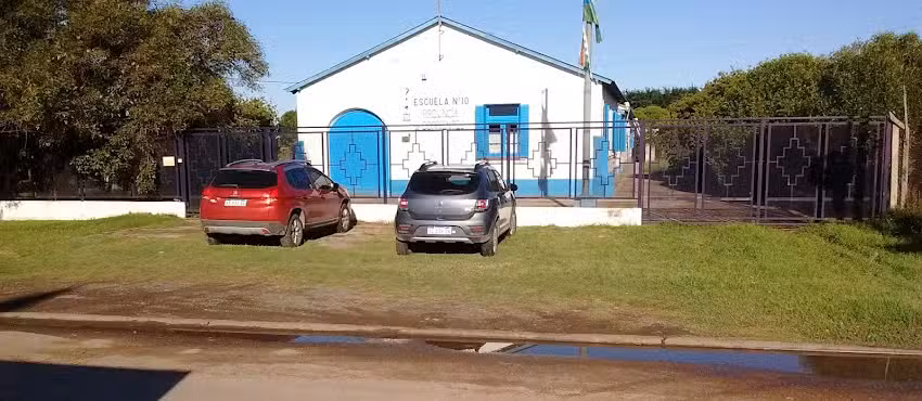 Escuela N&deg; 10, Pieres, Loberia, Pcia de Buenos Aires