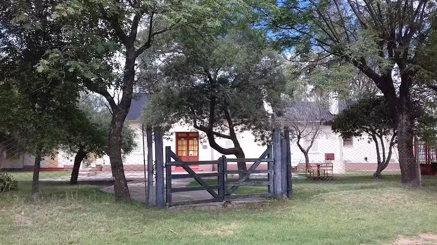 Escuela N&deg; 122 &ldquo;Jos&eacute; Borgna&ldquo;, Trebolares