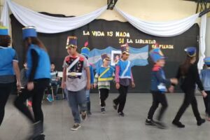 Escuela N&deg; 215 &ndash; Ciclo Basico Casa de Piedra