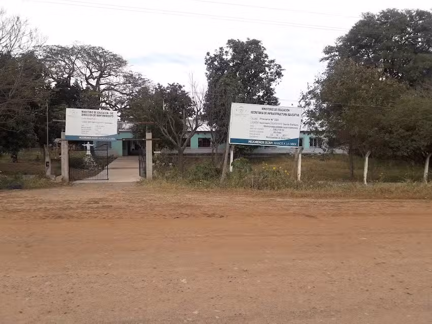 Escuela N&deg; 220 Sauce guacho