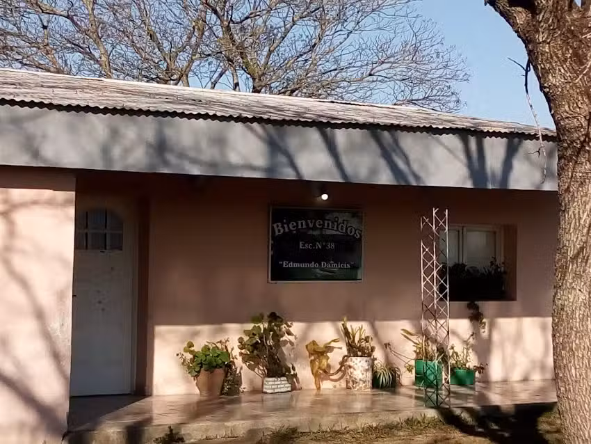 Escuela N&deg; 38 &ldquo;Edmundo D&aacute;micis&rdquo;