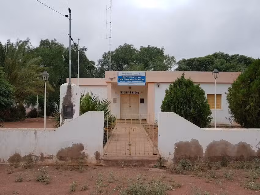 Escuela N&deg; 40 &ldquo;Mis Monta&ntilde;as Mineras&rdquo;