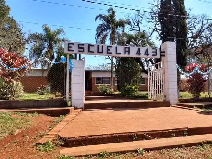 ESCUELA N&deg; 443
