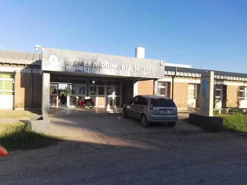 Escuela N&deg;1056 B&deg;Don Santiago