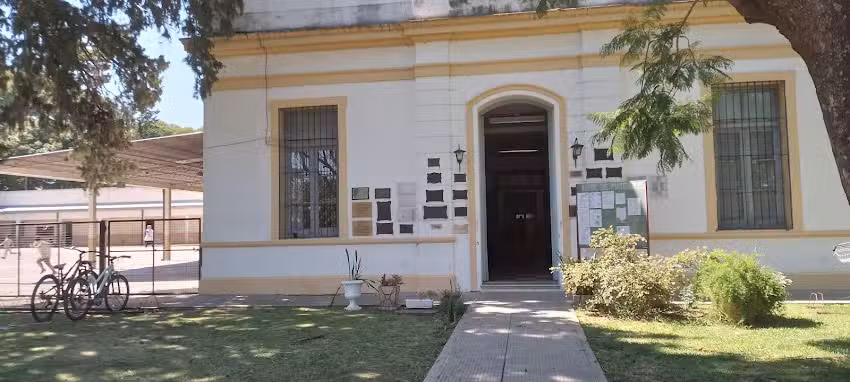 Escuela N&deg;13 Blanco Encalada
