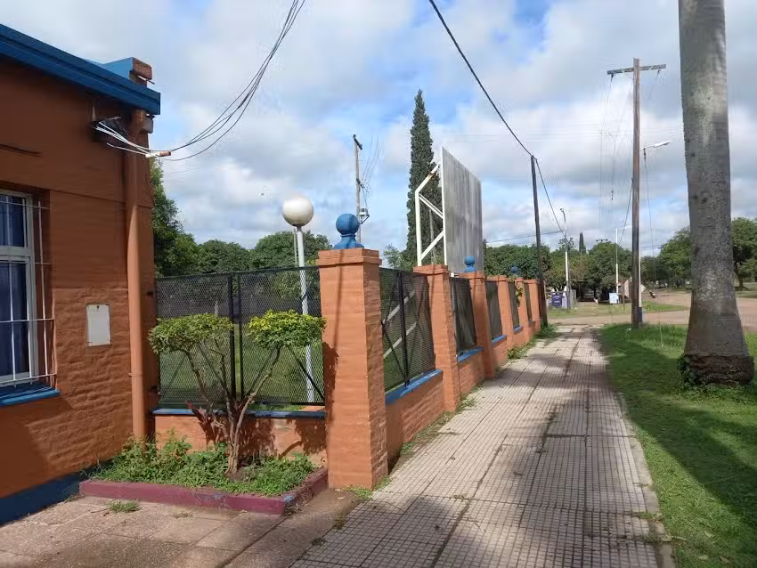 Escuela N&deg;210