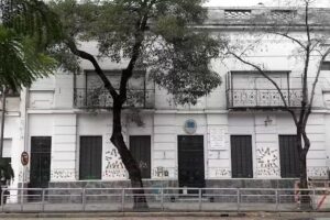 Escuela N&deg;6 D. E. N 11