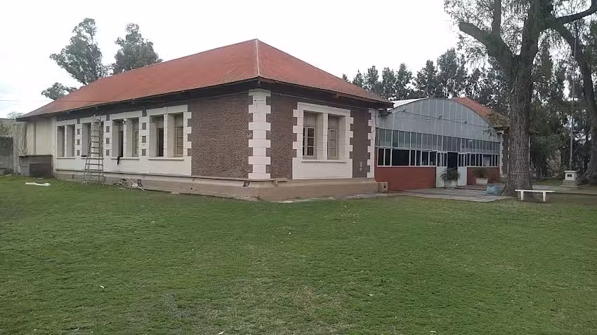 Escuela N&deg;6196 &ldquo;Mar&iacute;a Menvielle de Uranga&rdquo;