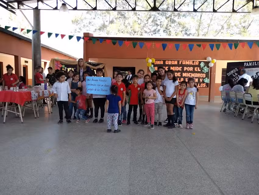 Escuela N&deg;77 Francisco Daniel Zelaya