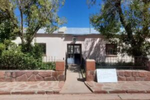 Escuela N°80 Vicente Lopez y Planes