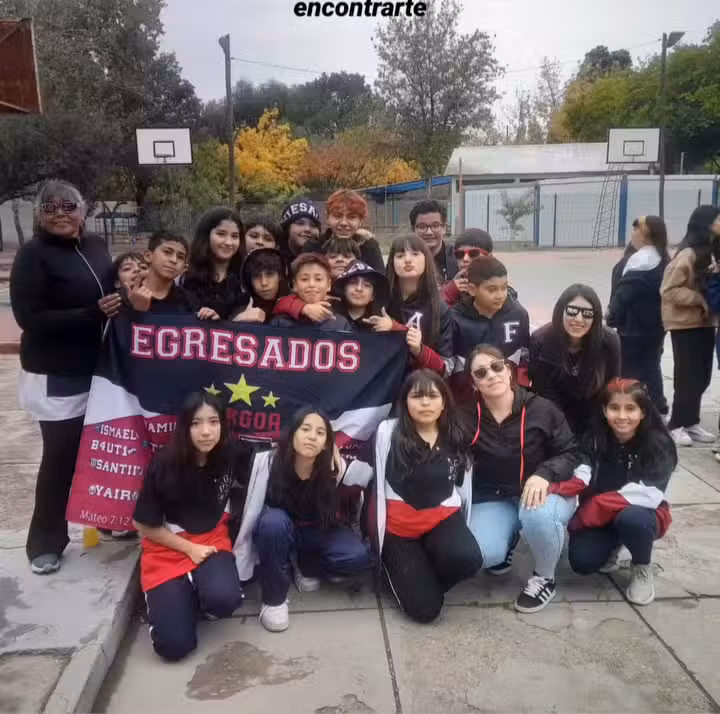 ESCUELA No 1-016 &ldquo;Petrona Gui&ntilde;az&uacute; de Burgoa&rdquo;