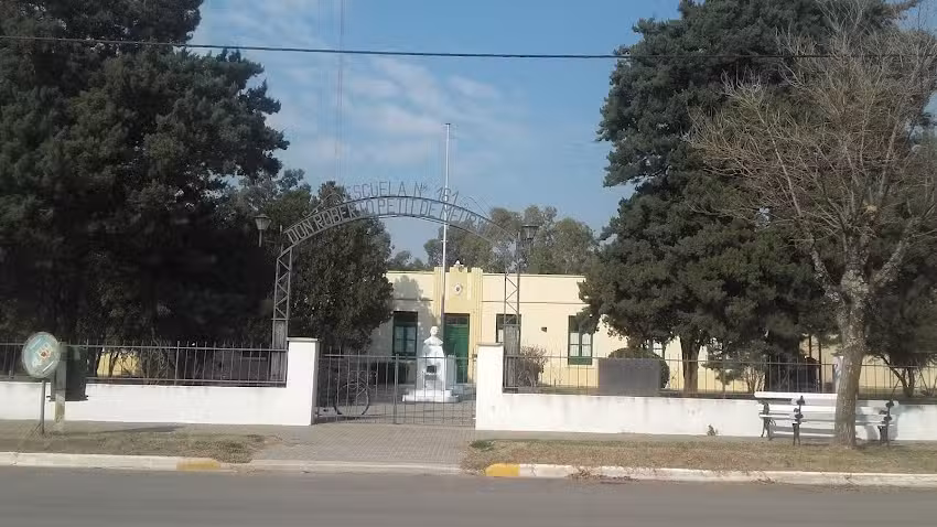 Escuela N&ordm; 161 Don Roberto Petit de Meurville