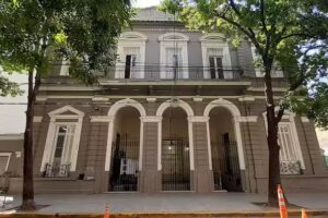 Escuela N&ordm; 4 DE 10&ordm; &ldquo;Coronel Brandsen&rdquo;