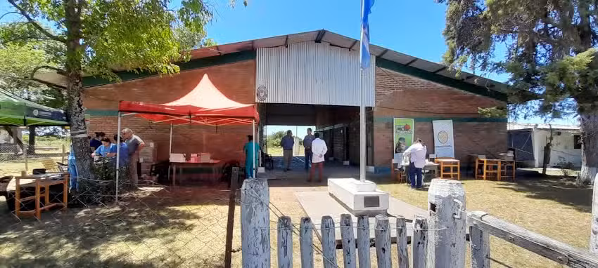 Escuela N&ordm; 643 Campamento Avalos