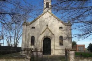 Escuela Nº16, Cascada