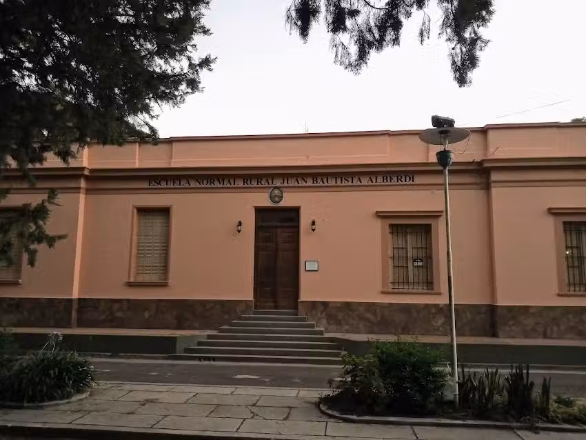 Escuela Normal Rural &laquo;Juan Bautista Alberdi&raquo;
