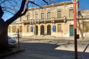 Escuela Normal Superior Bernardino Rivadavia