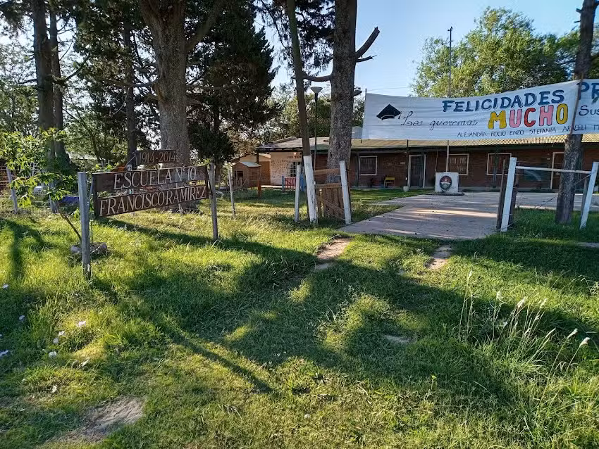 Escuela Nro. 10 Francisco Ram&iacute;rez