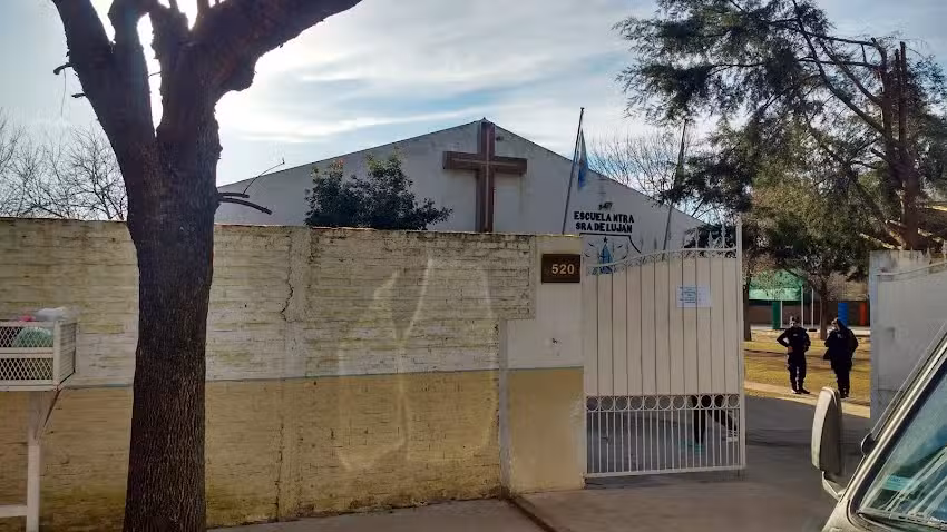 Escuela Nuestra Se&ntilde;ora De Luj&aacute;n