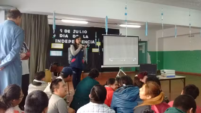 Escuela para Ni&ntilde;os/as, J&oacute;venes y Adultos con Discapacidad Mental y Formaci&oacute;n Integral N&ordm; 9 &ldquo;Dr. Luis R. Mac&acute;Kay&rdquo;