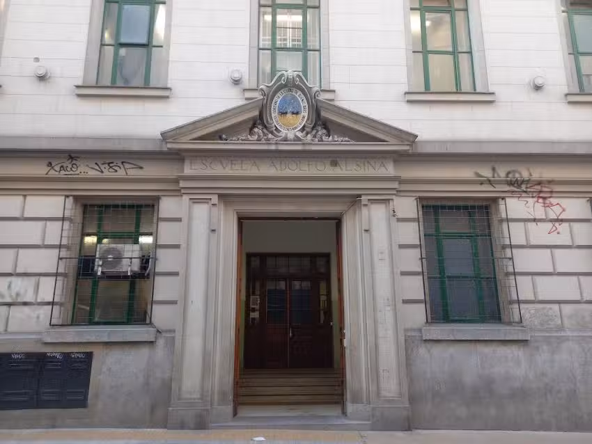 Escuela Polit&eacute;cnica &ldquo;Manuel Belgrano&rdquo; D.E. 4&deg;