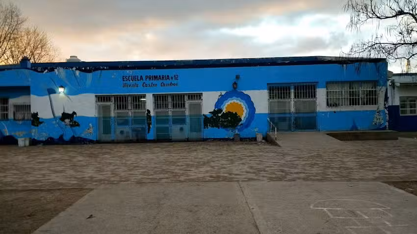 Escuela Primaria 12 (EP12)