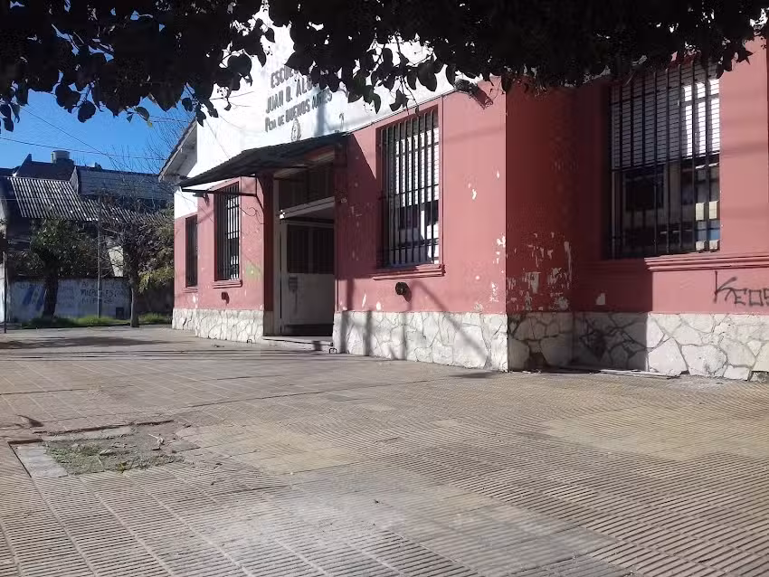 Escuela Primaria 20