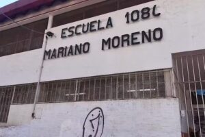 Escuela primaria com&uacute;n diurna Mariano Moreno 1086.