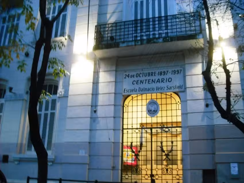 Escuela Primaria Com&uacute;n N&deg; 08 &ndash; Dr. Dalmacio V&eacute;lez Sarsfield