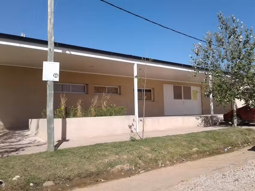 Escuela Primaria De Tierra De Sue&ntilde;os 3