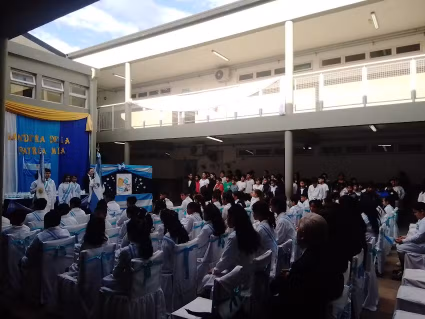 Escuela Primaria N*1O6 ISLAS MALVINAS ARGENTINAS