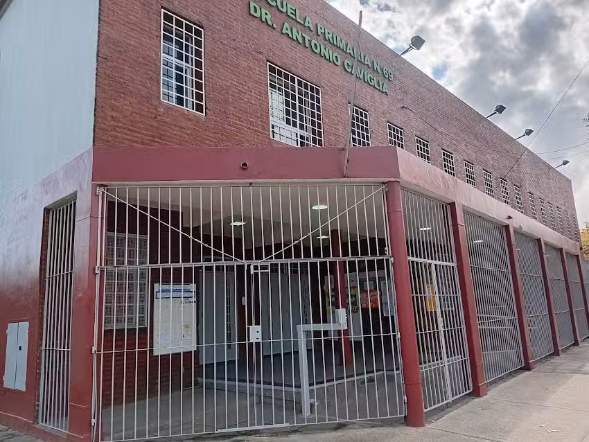 ESCUELA PRIMARIA n&deg; 69 . WILDE , AVELLANEDA.