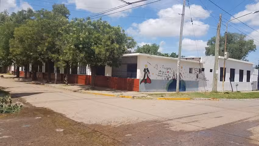 Escuela Primaria n&deg;2 de Esteban Echeverr&iacute;a