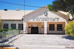 Escuela Primaria N&ordm; 327