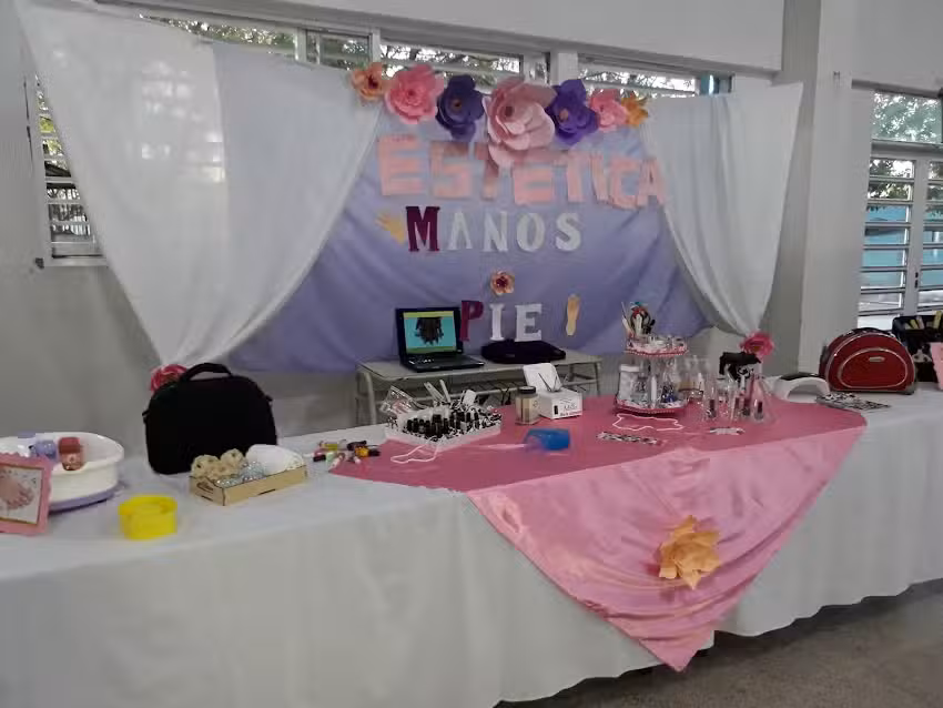 Escuela Profesor Atilio Arg&uuml;ello