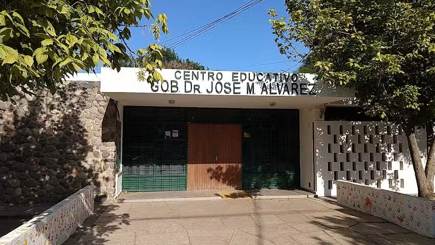 Escuela Provincial Gobernador Jos&eacute; M. Alvarez