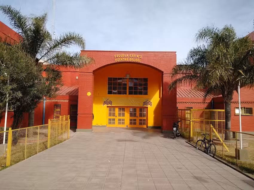 Escuela P&uacute;blica Autogestionada N&ordm;2 &ldquo;Puertas del Sol&rdquo;