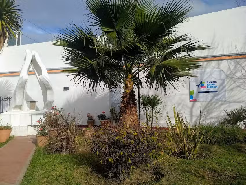 Escuela P&uacute;blica Digital Albert Einstein