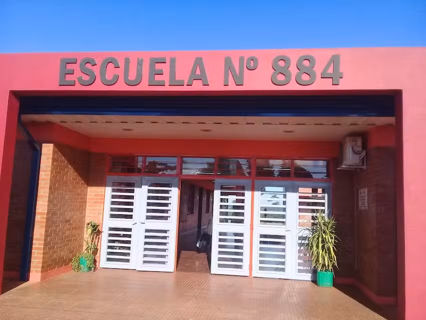 Escuela P&uacute;blica N&deg;884