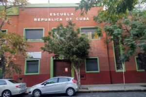 Escuela República De Cuba