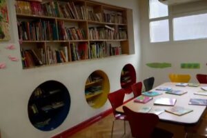 Escuela Rosario Vera Pe&ntilde;aloza