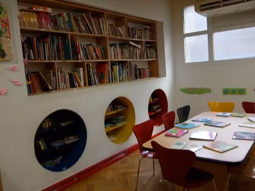 Escuela Rosario Vera Pe&ntilde;aloza