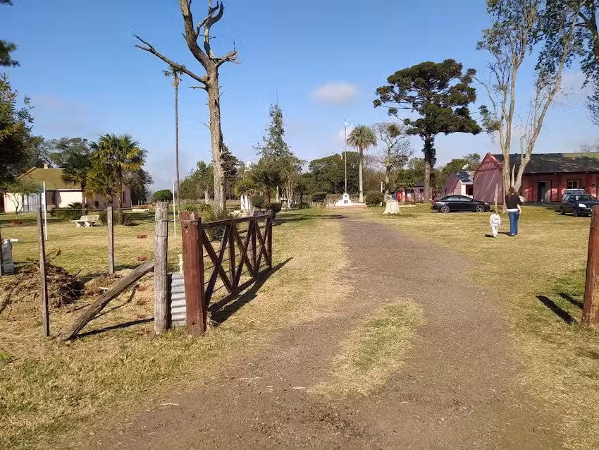 Escuela Rural 6253 Runciman