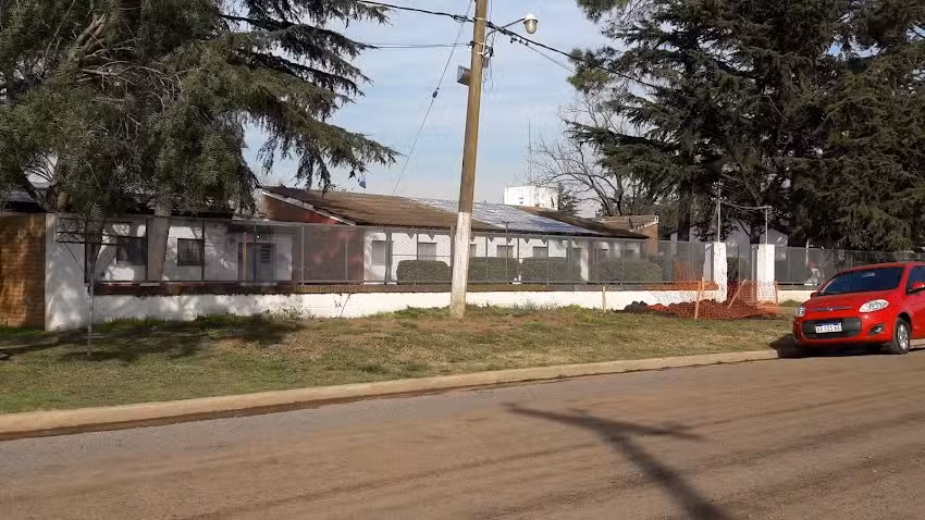 Escuela Rural N&deg; 153 &ldquo;General Las Heras&rdquo;T020