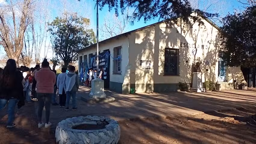 Escuela Rural Nro 5 (EP05) , EES 86